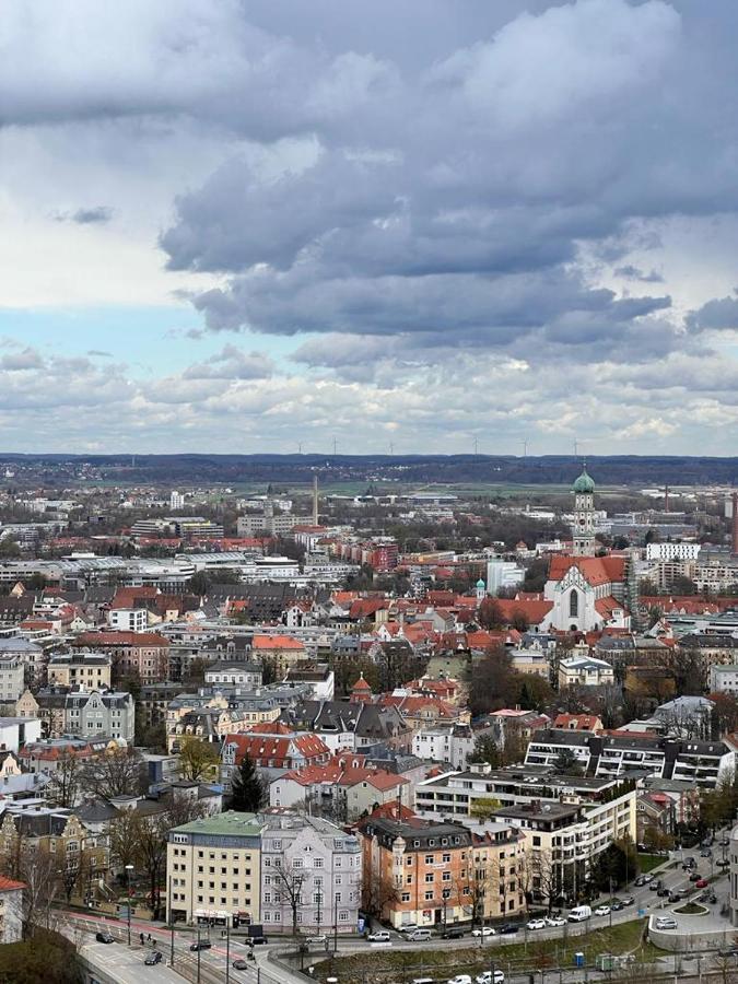Cityapartment Im 33. Stock Augsburg Buitenkant foto